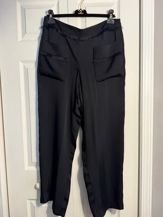 Black Chanel fringe viscose pants. FR42