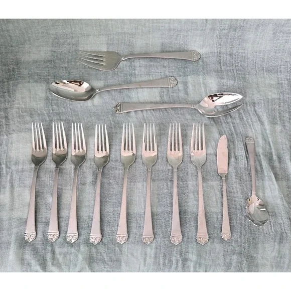 Onieda Bionco Stainless Satin Finish Lot 8‎ Dinner Forks & 5 Serving Pieces