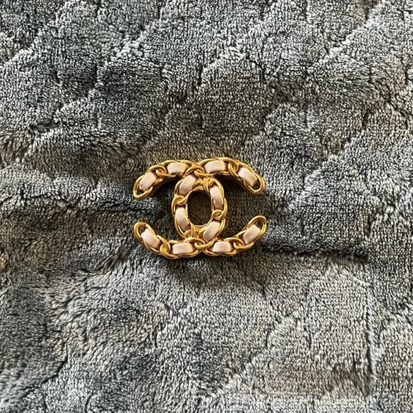 CHANEL Gold and Cream‎ Interlocking C Brooch