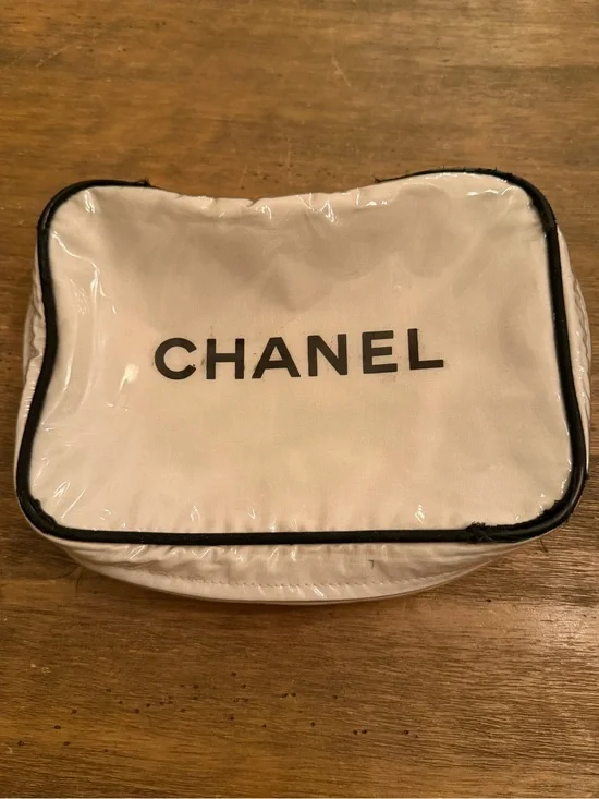 Vintage RARE Chanel Makeup/Travel Weekend Clear Bag FAIR