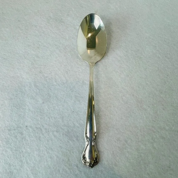 Rogers & Bro Daybreak Silverplate Teaspoon 6 Inch International Silver Floral