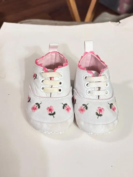 Infant White Canvas Shoes with Pink Floral Embroidery