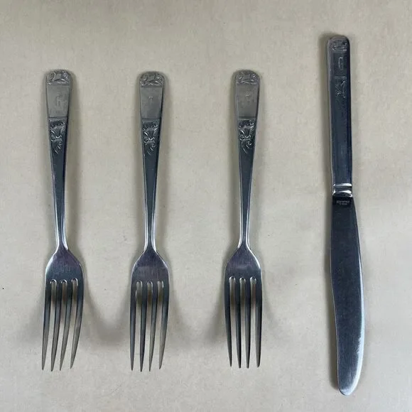 VTG HULL Lifetime Deluxe 