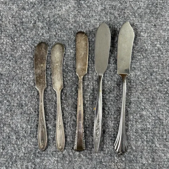 Vintage Butter Spreader Knife Lot 5 Silverplate Mixed Patterns Flatware Crafts
