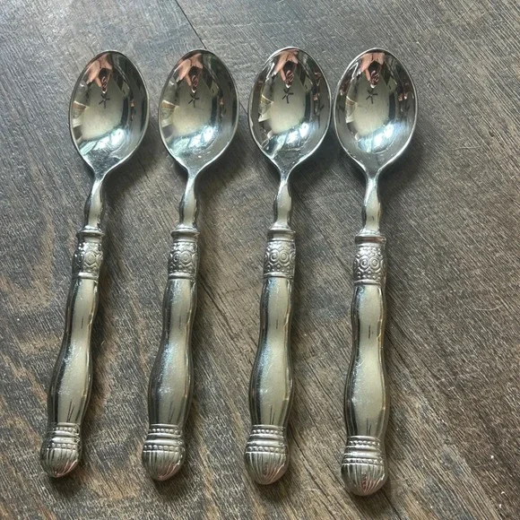 Southern Living Gallery Teaspoon Set of 4 Stainless Flatware Glossy Silver 6.5