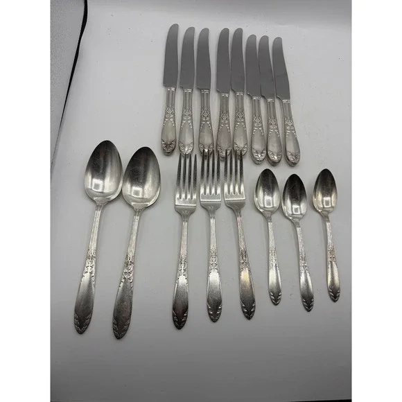 King Edward National Silverplate Flatware Lot 16 Pc Knives Forks Spoons