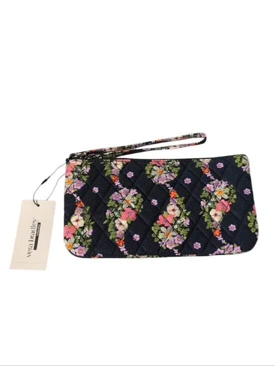 Vera Bradley Outlet Essential Wristlet in Paisley Rain