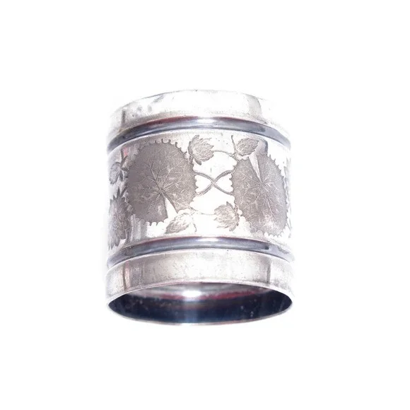 SILVER‎ PLATED VICTORIAN ANTIQUE INFINITY LILY PADS NAPKIN RING HOLDER MDD*A860
