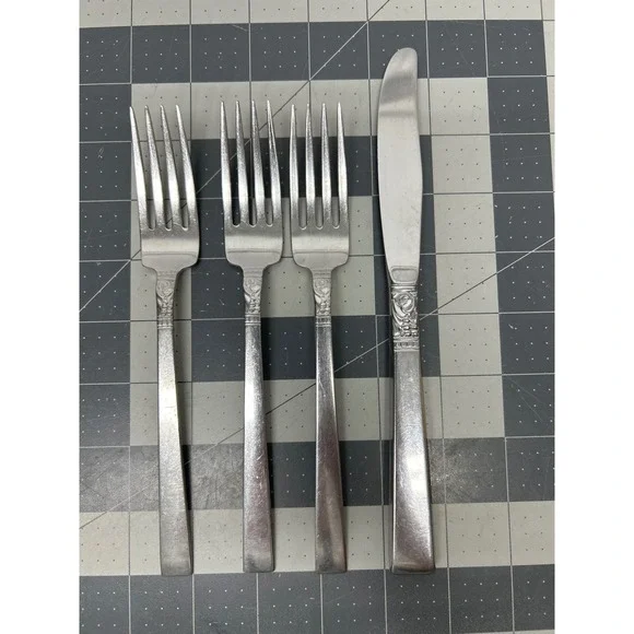 Oneida Wm A Rogers Northland Flatware Set 4pc Silver Stainless All Satin