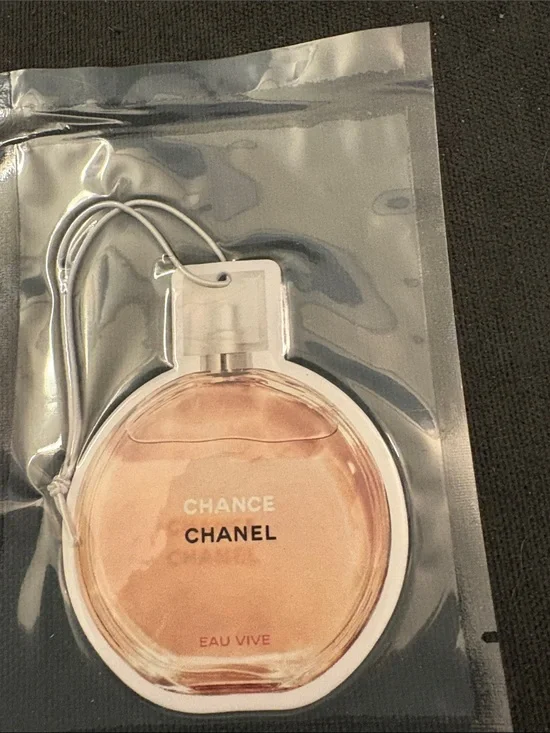 Fashion Chance Eau Vive Hanging Air Freshener - Peach Tone