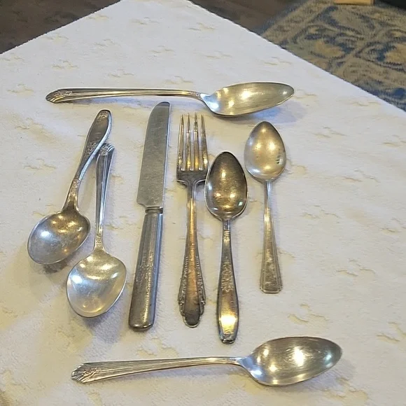 Silverware, Antique/ Vintage,Wm.Rogers, Spoonrings?