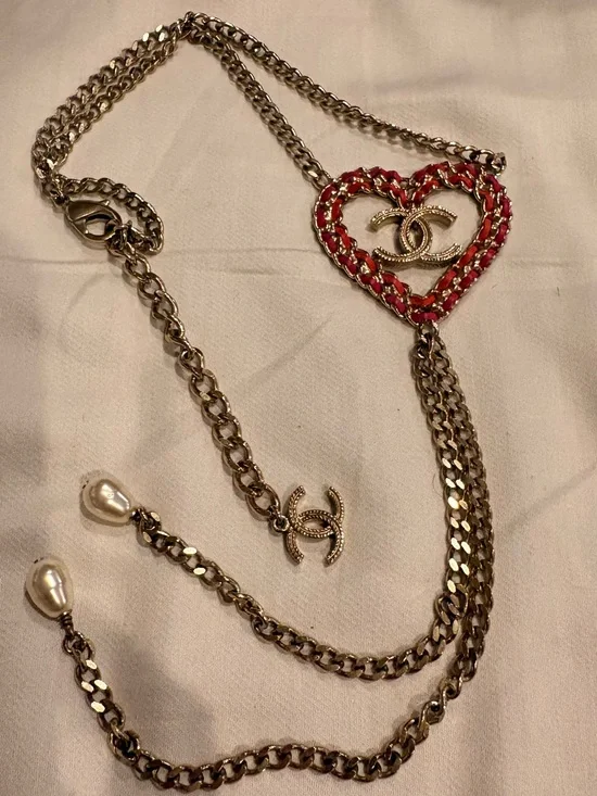 CHANEL COCO Heart B18P Gold Necklace