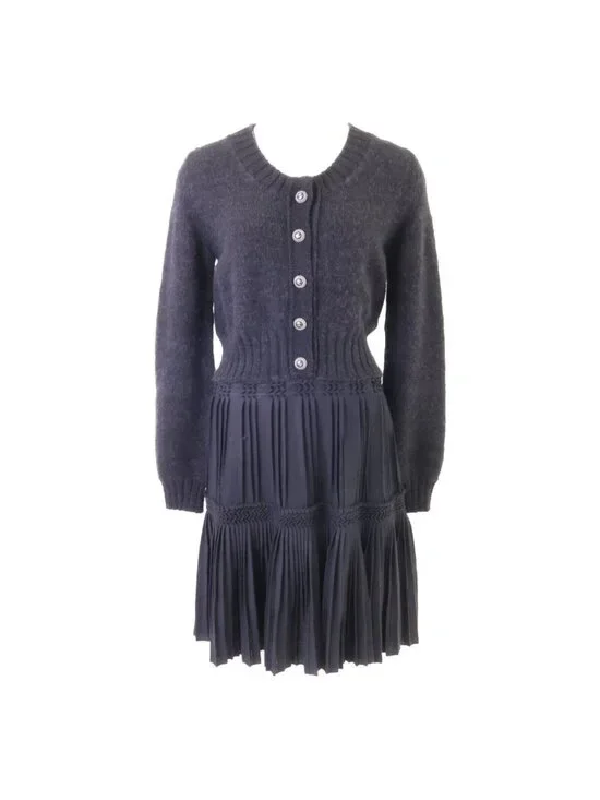 Chanel CC Button Cashmere Blend Knit Contrast 38 Sweater