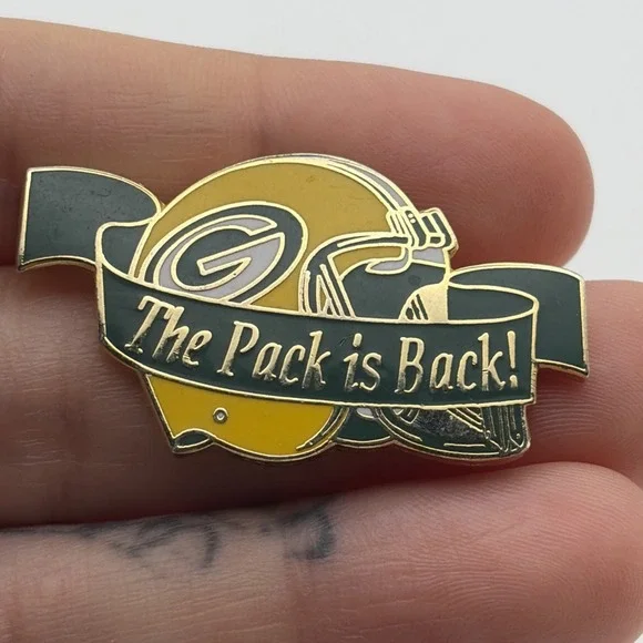 NFL Green Bay Packers Football Helmet The Pack Is Back! Hat Pin