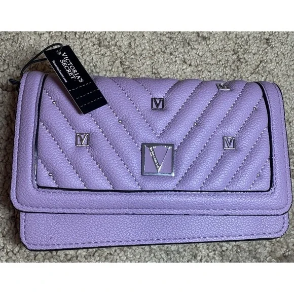 Victoria Secret Tech Wristlet Quilted Logo Accent Purple‎