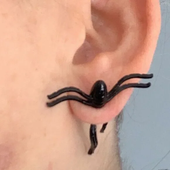 One Black Spider Earring - Punk Costume Cosplay Jewelry Goth Single Stud