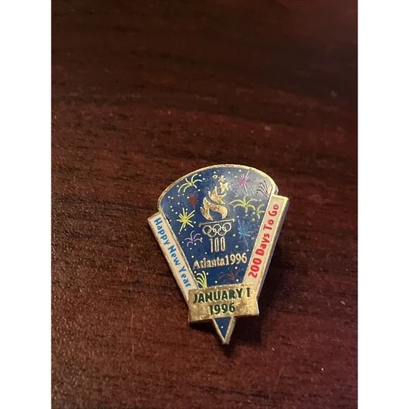 Vintage Countdown To The 1996 Atlanta Olympics‎ 200 Days New Year Lapel Hat Pin