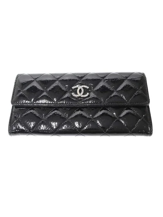 Chanel Quilted Patent CC Logo Wallet Black