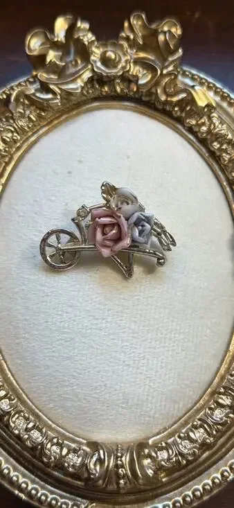 Vintage Cottagecore 90s Wheelbarrow Pin with Gold Leaf Pastel Flowers