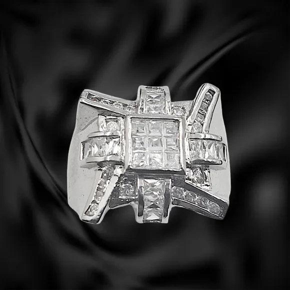 UNIQUE POWERFUL DESIGN Sterling Silver Men's Ring