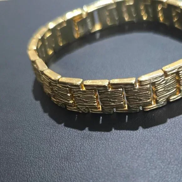 Vintage gold tone unisex bracelet, jewelry,