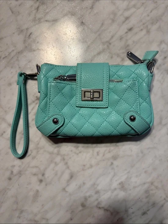 Charming Charlie Quilted Aqua Teal Wristlet Crossbody Bag NWOT