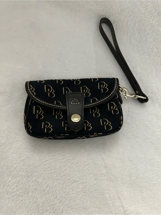 Dooney & Bourke Black and Gold Signature Wristlet Clutch