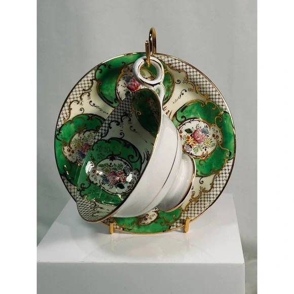 Regent Bone China Fenton England Teacup Saucer Green Gold Floral 4865 Vintage‎