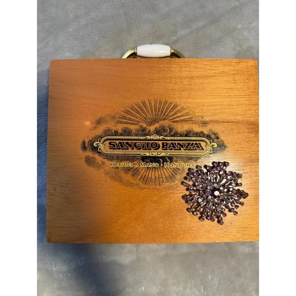 Vintage Sancho Panza Cigar Box Jewelry Box w/‎ Purple Silver Rhinestone Brooch