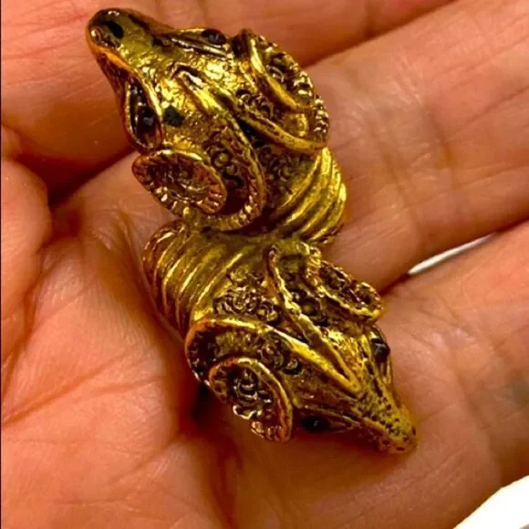 Vintage Ring Aries ♈️ Tone Gold Unisex