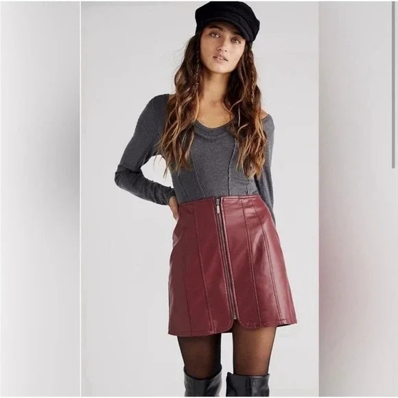 Free People Layla Faux Leather Mini Stretch Skirt Garnet Size 0 Lined
