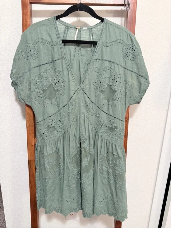 Free People Embroidered Sage Green V-Neck Tunic Dress Size M