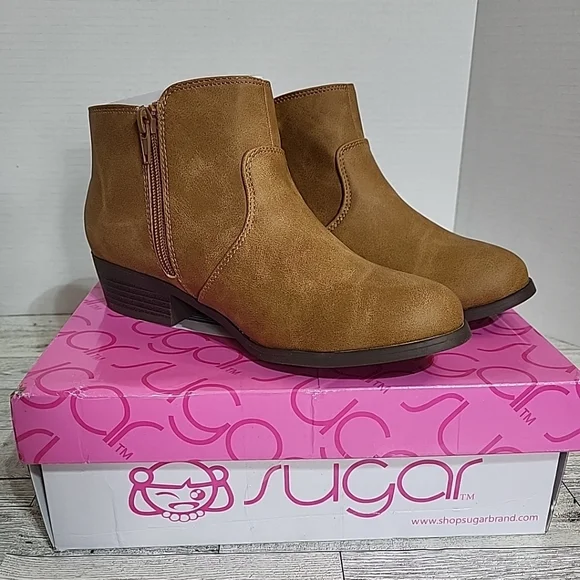 Sugar Missy‎ Heeled Bootie Ankle 4M Tan-T Bally Zipper Sides NEW Western
