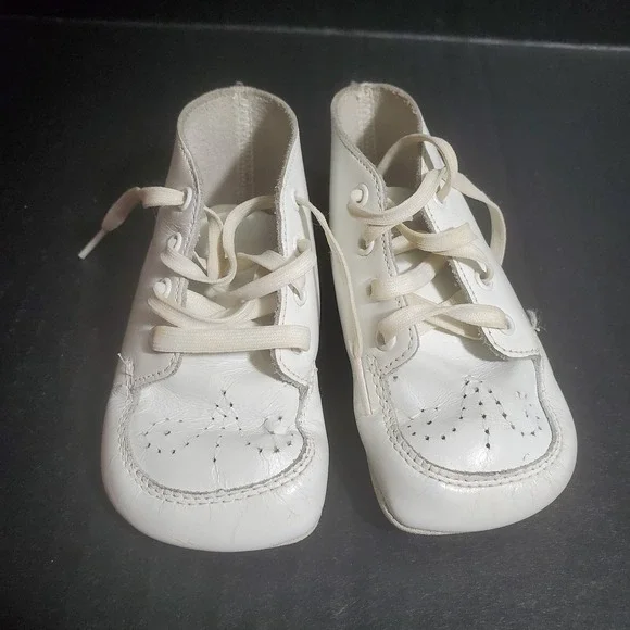 VTG Buster Brown White Leather Infant Bootie Shoes Size 3B Baby Lace Up