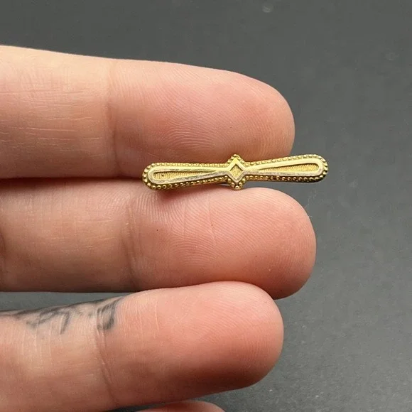 Vintage Gold Tone Collar Bar Lapel Hat Pin