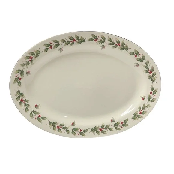 Royal‎ World Bazaars Holly Berry Christmas Thanksgiving Dinner Plate One Size