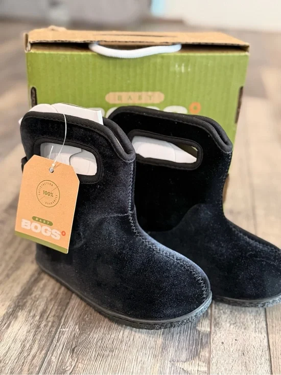 🖤 NWT BOGS Kids Black Velvet Waterproof Winter Boots. Size 10