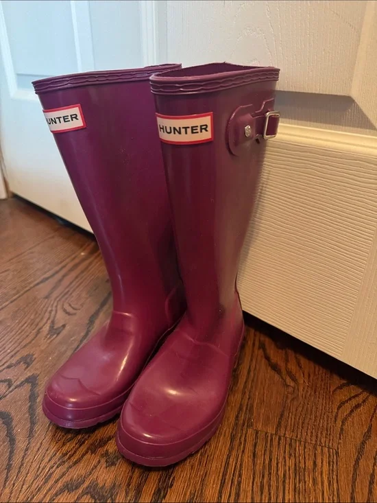 Hunter Tall Rain Boots in Plum Purple