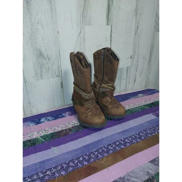 Rodeo Ropers Girls 6M Brown Side Zip Cowboy Boots