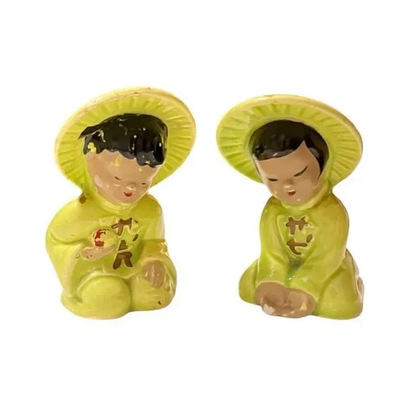 Vintage 1940’s Chinese Boy/Girl Salt & Pepper Shakers