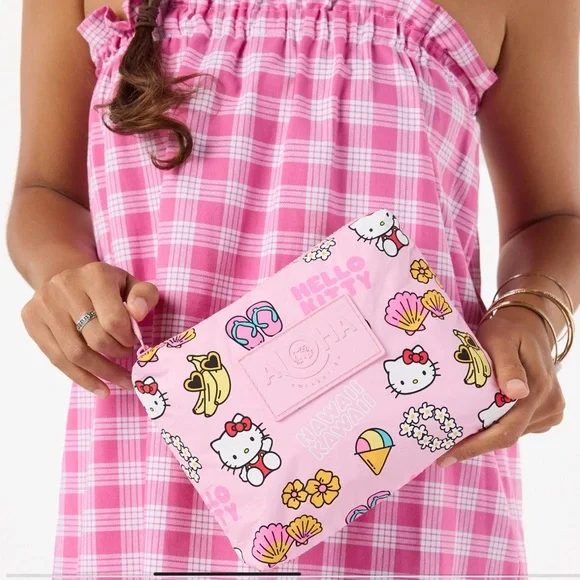 Aloha Collection x Hello Kitty Icons Small Pouch