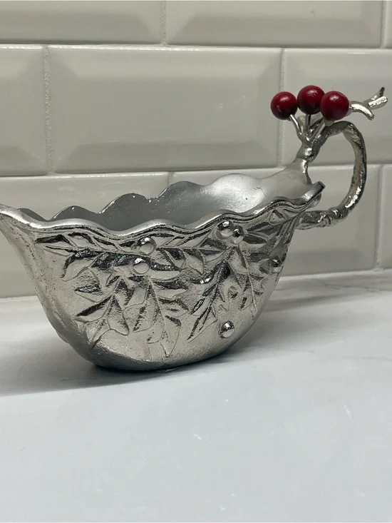 Gravy Boat -VTG- Silver - Metal - Holly Berry Christmas, Textured, 10Heavy Solid
