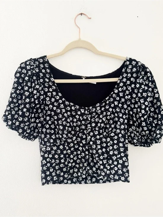 Free People Black Floral Puff Sleeve Crop Top - Size S