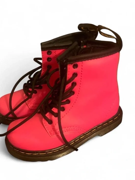 Dr. Martens Kids hot Pink Lace-Up Boots