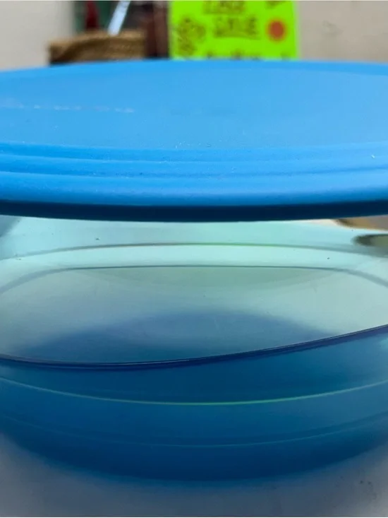 Tupperware Blue Round Food Storage Container with Lid