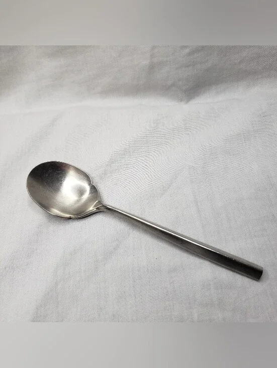 Vintage Towle Scalloped Sugar Spoon Triangular Handle 6 Inches Stainless Steel