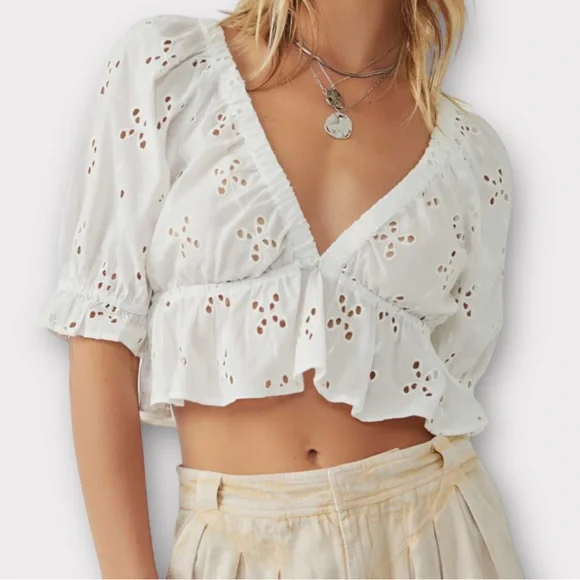Free People Women’s Gardenia Blouse XL Eyelet Crop 100% Cotton Frilly Dainty NWT
