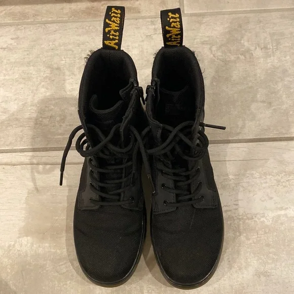 Dr. Marten’s Airwalk Canvas Combat boots Combs J