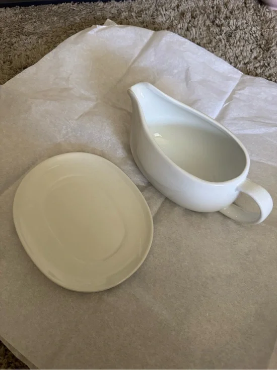 köök Ceramic Gravy Boat with Saucer Set – White