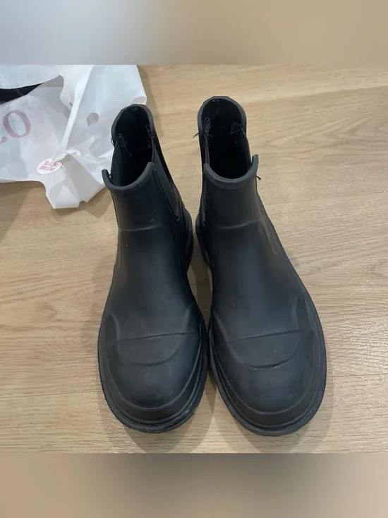 Zara Black Rubber Chelsea-Style Boots